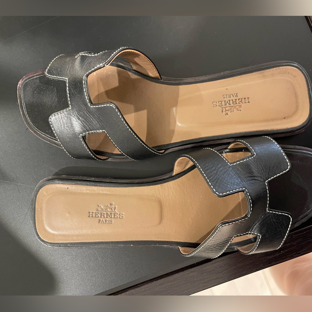 Authentic Hermes Oran sandals size 38 black. With dust bags